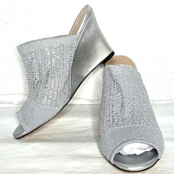 Lauren Lorraine Martha Silver Rhinestone Slip On Wedge Sandal Size 6.5 NIB - Picture 1 of 6